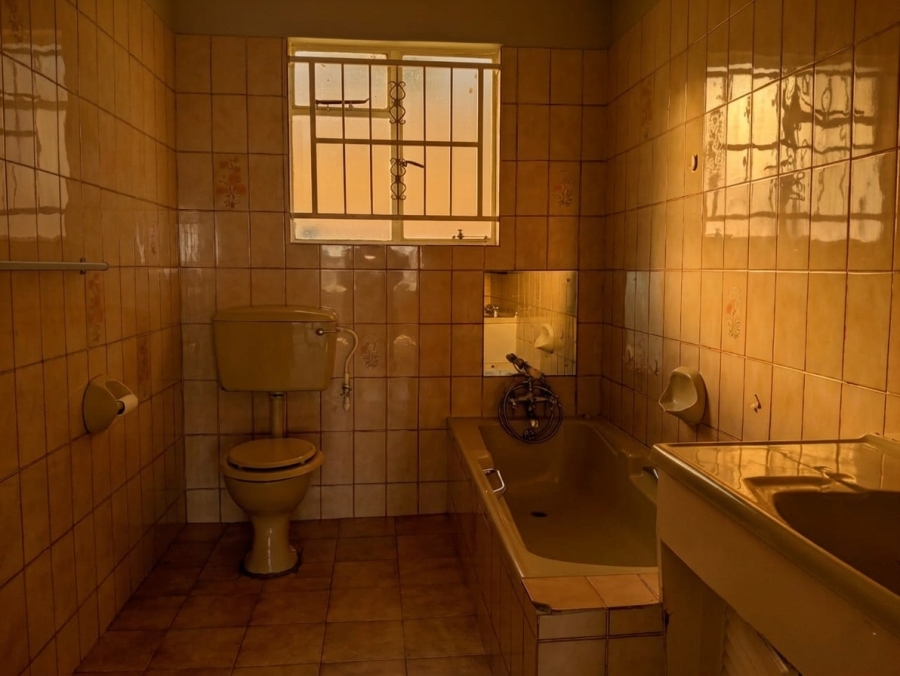 To Let 4 Bedroom Property for Rent in Safari Gardens North West